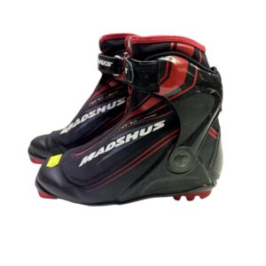 vabatehnika ehk uisustiili suusasaapad